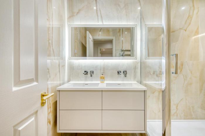 marble arch suites