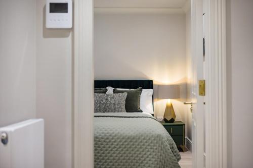 marble arch suites