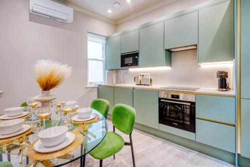 marble arch suites