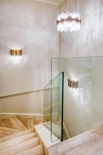 marble arch suites