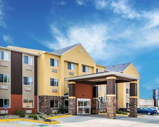 Comfort Inn & Suites Waterloo - Cedar Falls,Evansdale>>Black Hawk County,3 star