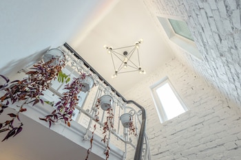 first hostel bucur 21