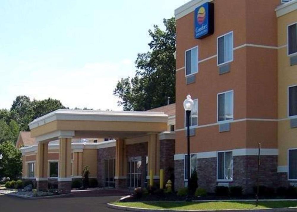 comfort inn and suites saratoga springs