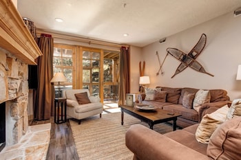 town pointe by kbm