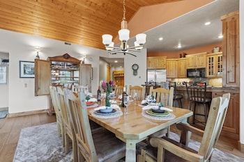town pointe by kbm
