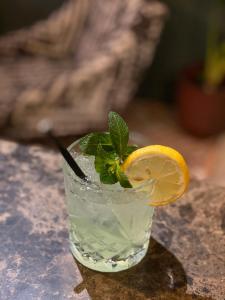 avocado hotel restaurant bar