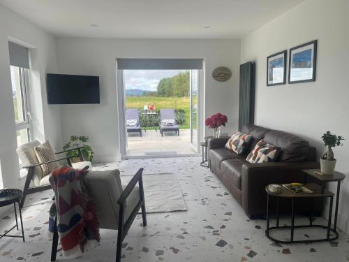 Sunset Cottage - Sleeps 6 - Parking - Garden,,3 star