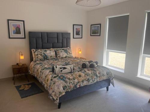 Sunset Cottage - Sleeps 6 - Parking - Garden,,3 star