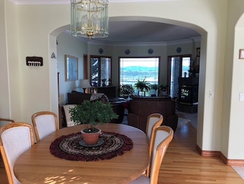 Rocky Mountain View B&B,,2 star