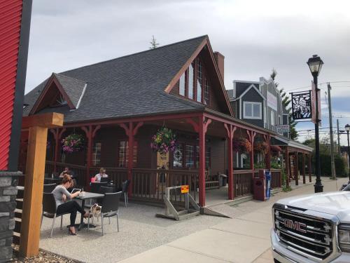 rocky mountain view bandb