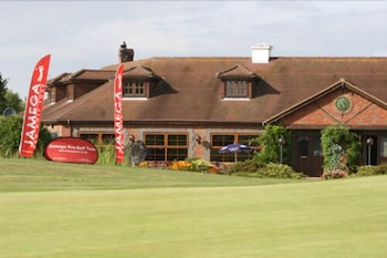 bernwood park hotel
