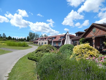 bernwood park hotel