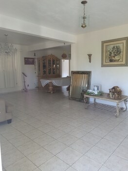 Hatillo,,2 star