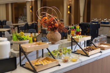 Days Lnn By Wyndham Yantai Penglai,,4 star