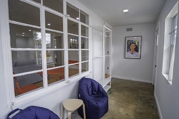 serene 2br 1ba residence in peaceful san antonio