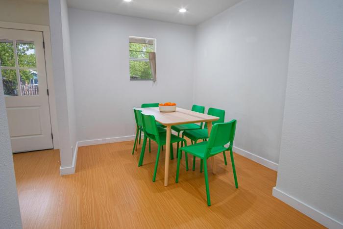 serene 2br 1ba residence in peaceful san antonio