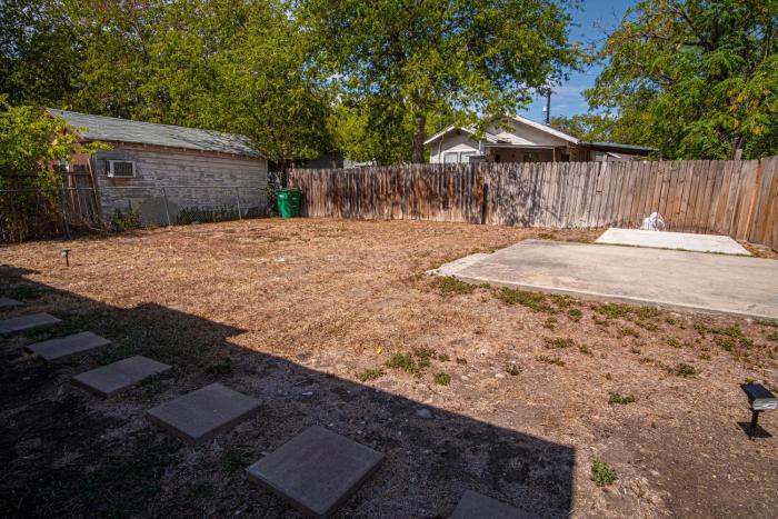 serene 2br 1ba residence in peaceful san antonio