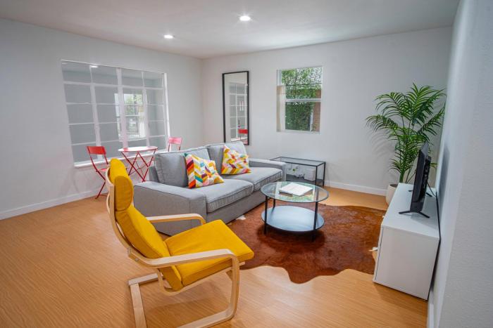 serene 2br 1ba residence in peaceful san antonio