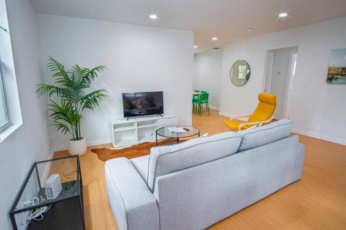 serene 2br 1ba residence in peaceful san antonio