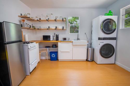 serene 2br 1ba residence in peaceful san antonio