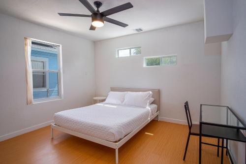 serene 2br 1ba residence in peaceful san antonio