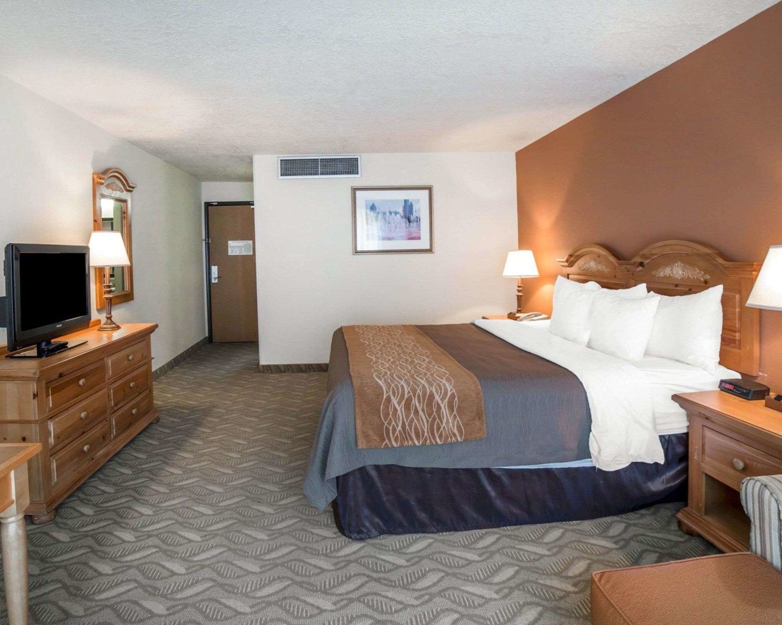 comfort inn downtown