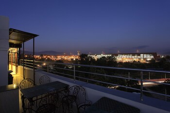 meridian suite hotel