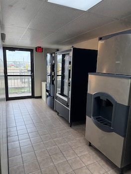 surestay by best western wichita airport