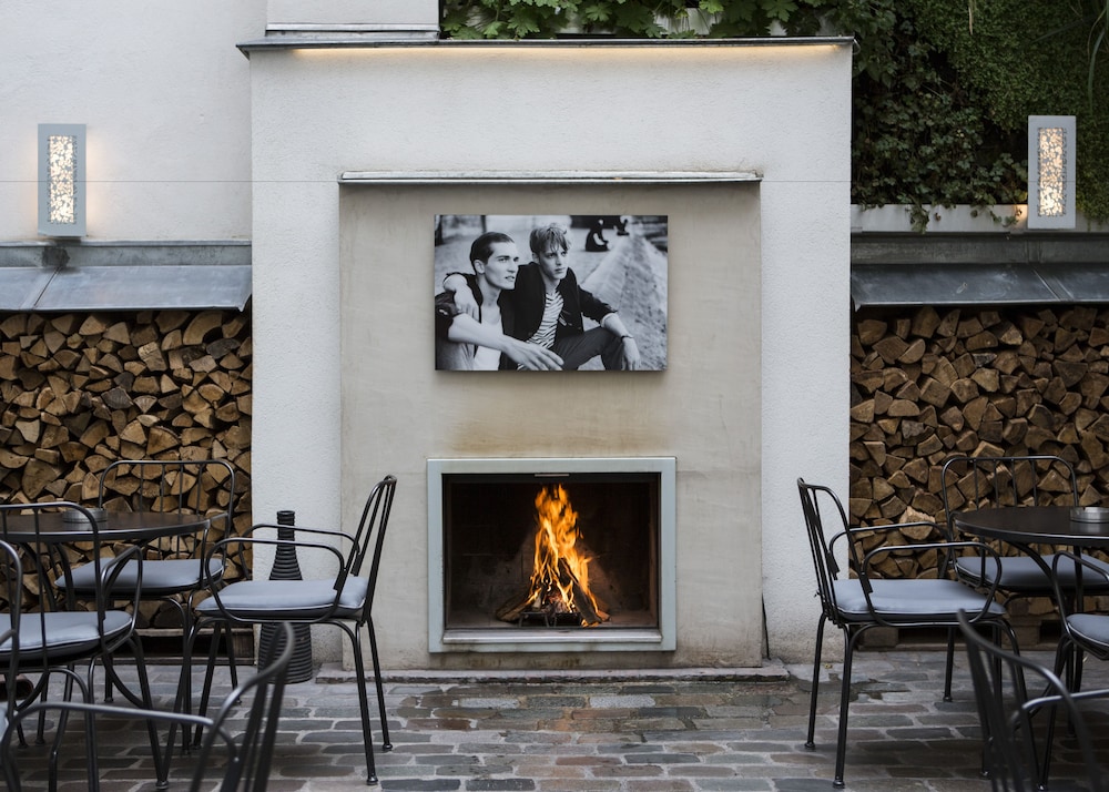 hotel jules and jim