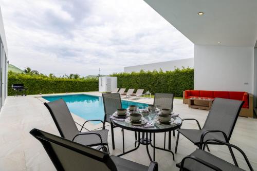 modern 4 bedroom pool villa kha5