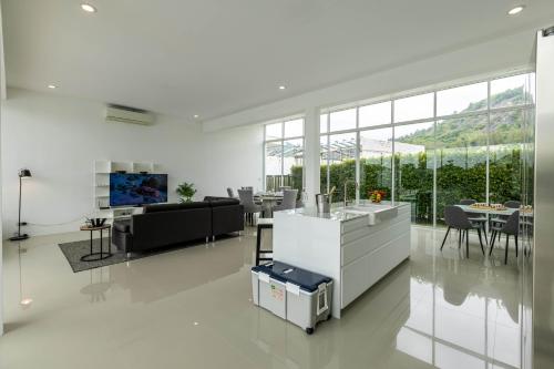 modern 4 bedroom pool villa kha5