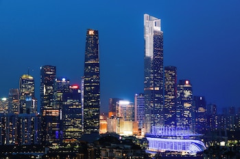 Echarm Plus International Hotel Zhujiang New Town Wuyangcun Metro Station - Free Deliver Service To Canton Fair Complex During Canton Fair Period,,4 star