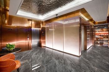 echarm plus international hotel zhujiang new town wuyangcun metro station free deliver service to canton fair complex during canton fair period