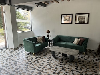 palladium luxury suites unit ii