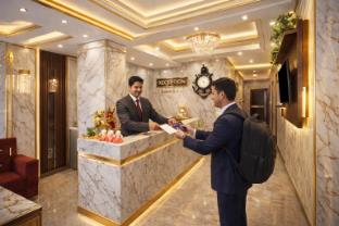 hotel smart inn near igi airport and free airport drop