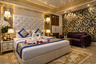 hotel smart inn near igi airport and free airport drop