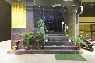 hotel smart inn near igi airport and free airport drop