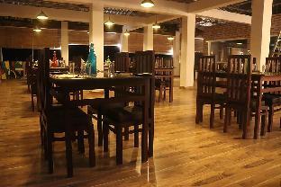 Hotel Runway Inn,,4 star