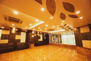 homansh galaxy hotel