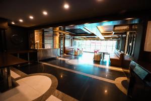homansh galaxy hotel
