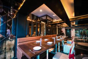 Homansh Galaxy Hotel,,3 star