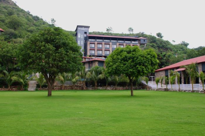 the divine hills resort udaipur
