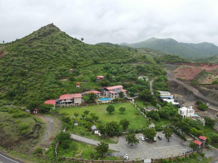 the divine hills resort udaipur