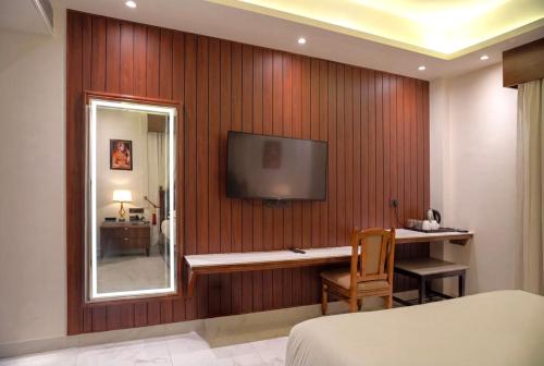 hotel prahlad inn