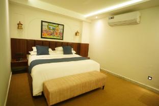 hotel prahlad inn