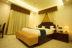 hotel prahlad inn