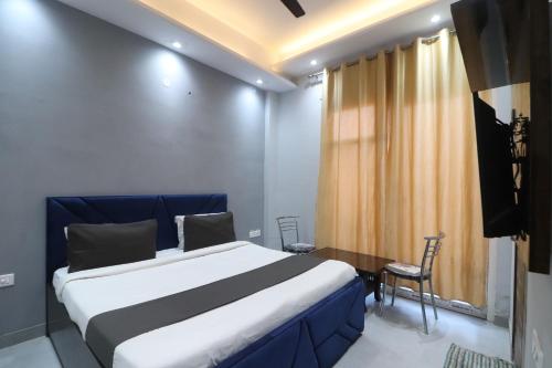 twamev couple friendly rajouri garden by the arrow
