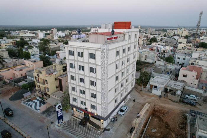 zip by spree hotels dwarka