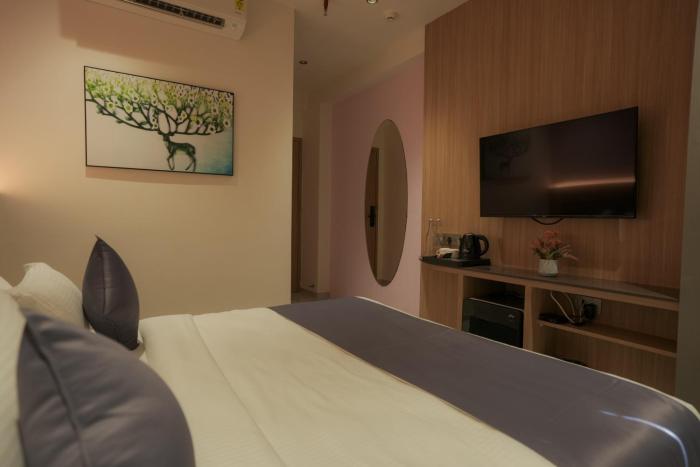 zip by spree hotels dwarka