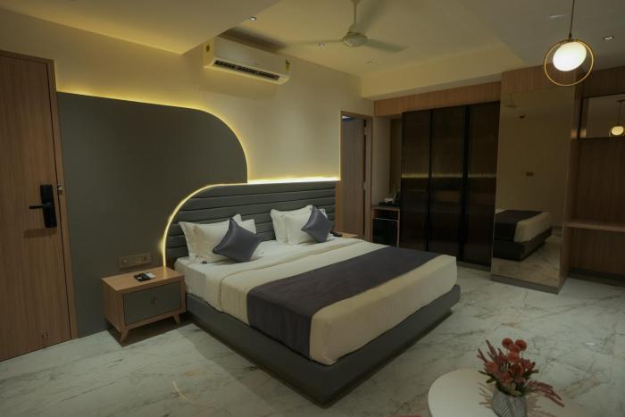zip by spree hotels dwarka